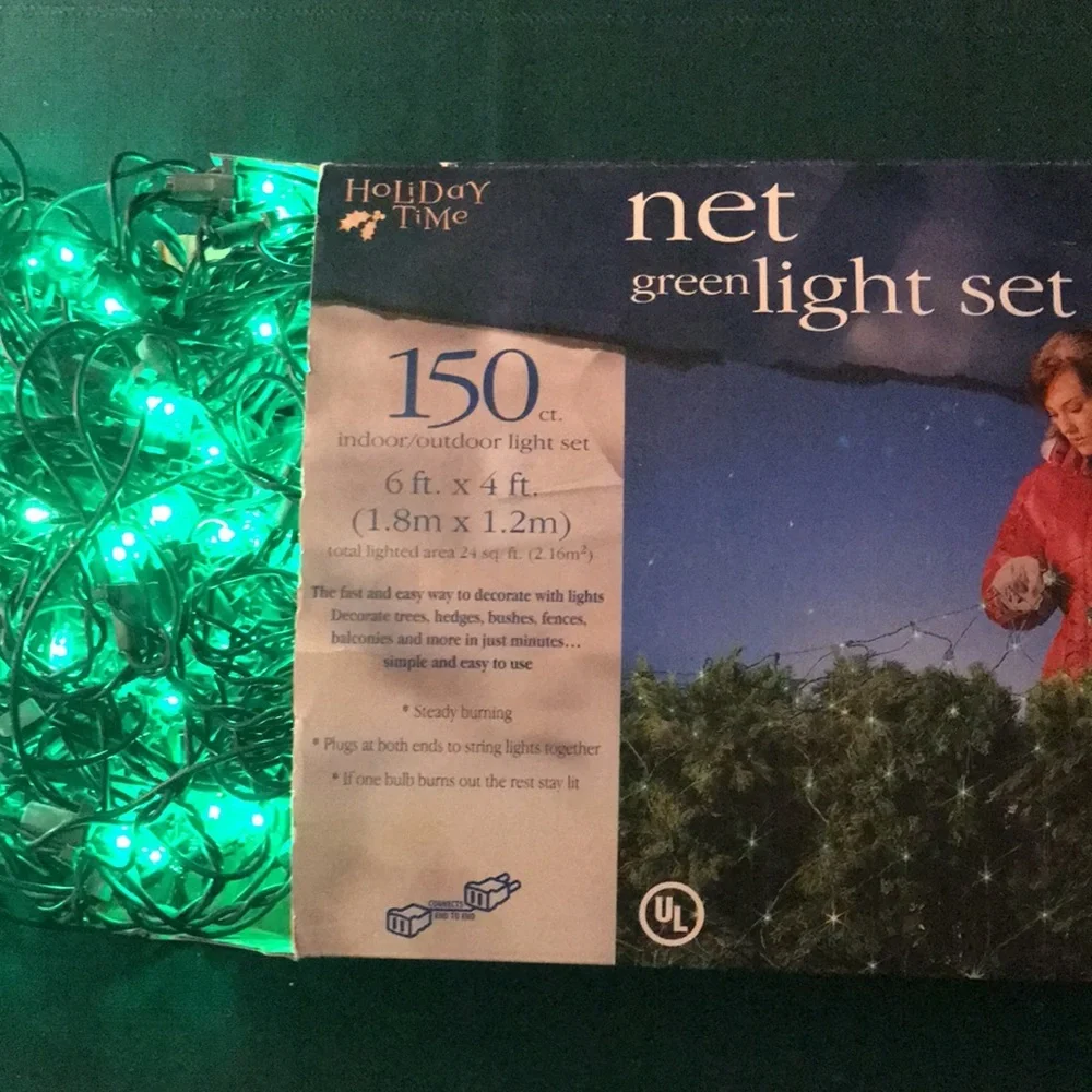 Christmas Net Lights 150 count Green 4ft x 6ft Rectangle for light up decoration